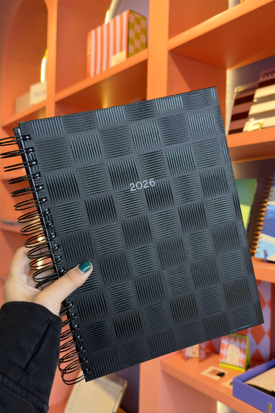 Agenda diaria fechada — 1 página por día-media-59651